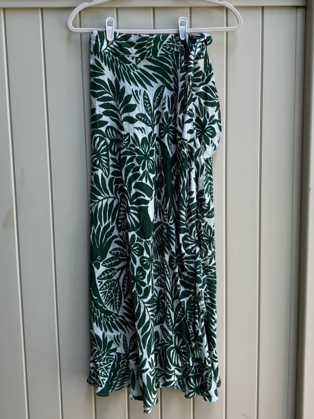Hermoza Julia wrap skirt emerald parrot XS luxury resortwear NWT